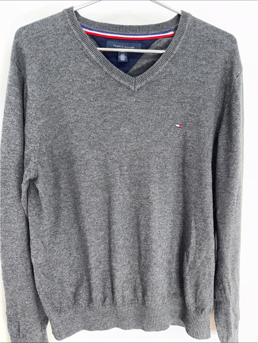 Tommy Hilfiger Men's Gray V-Neck Sweater Size L